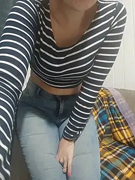 Lupita_sol live cam on StripChat