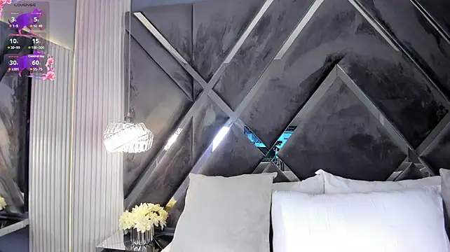CoraimaSahin live cam on StripChat