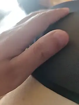MadaamJizz_DickLewd live cam on StripChat