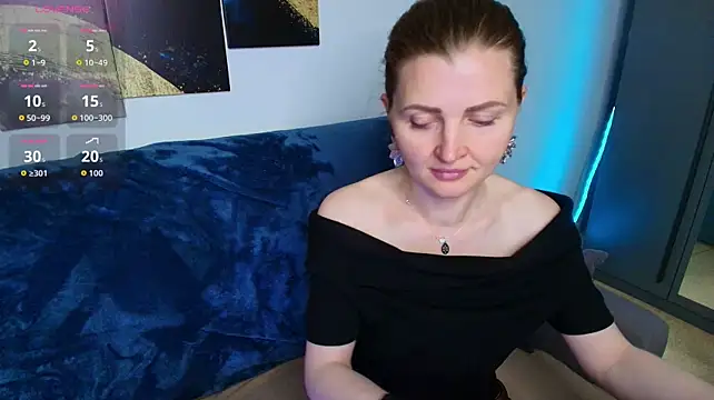 Liza__Evans live cam on StripChat