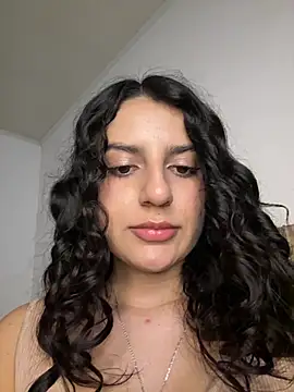 OhMySelenyx3 live cam on StripChat
