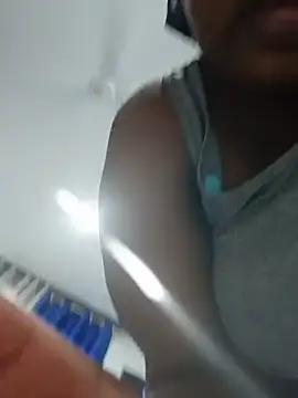 queennapal live cam on StripChat