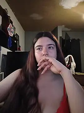 Carandrew live cam on StripChat