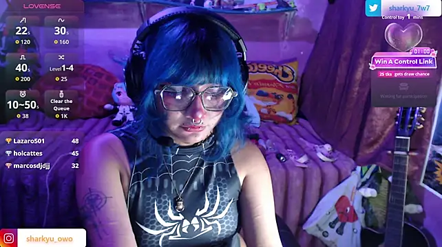 Sharkyu1 live cam on StripChat