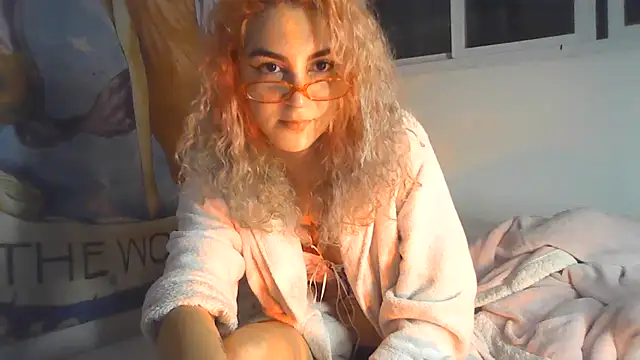 BabeGurl live cam on StripChat