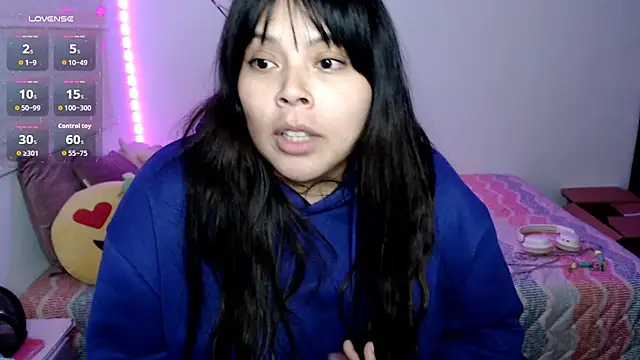 EllieMoonX live cam on StripChat
