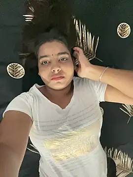 Aayra_Joshi live cam on StripChat
