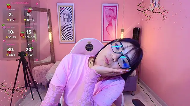 Soffi_x_x_ live cam on StripChat