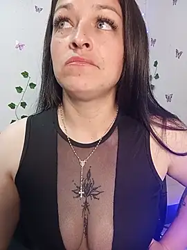 Isa_bluee live cam on StripChat