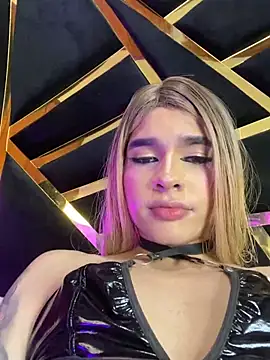 Valery2_salazar live cam on StripChat