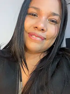 Rashell1_Queen live cam on StripChat