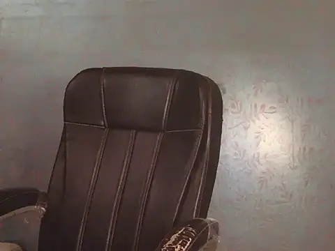 Notty_Avantika live cam on StripChat