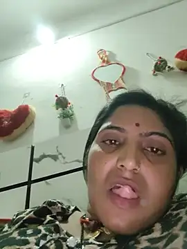 Radha_bhabi live cam on StripChat