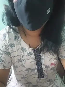 Zaara-Rose live cam on StripChat