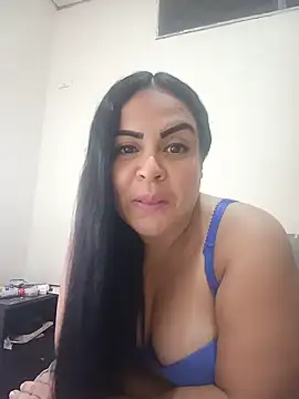 Hotpeppermint live cam on StripChat