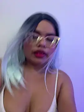 Velvet__Room live cam on StripChat