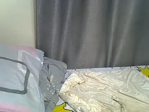 sexxyiris live cam on StripChat