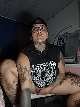 Techno_420_ live cam on StripChat