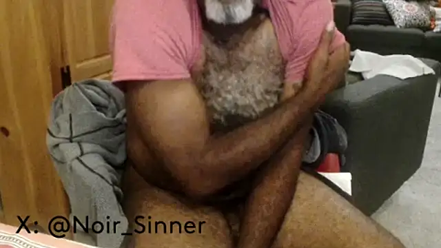 sinnernoir live cam on StripChat