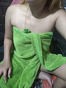 CockBiter83 live cam on StripChat
