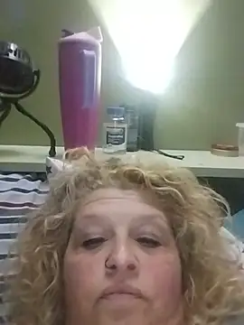 DestinedTab432 live cam on StripChat