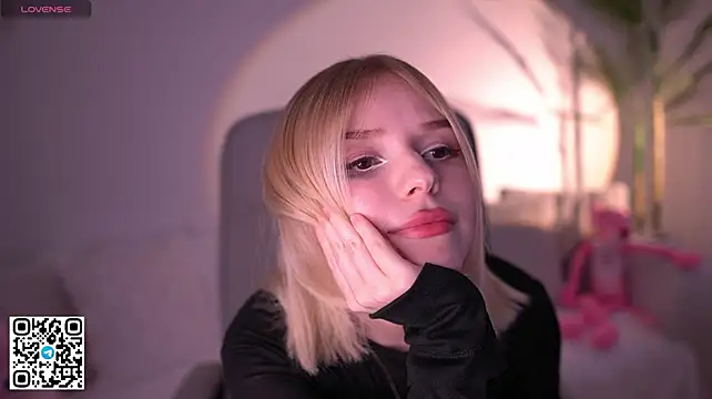 Dragonwind live cam on StripChat