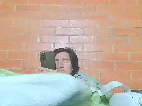 johan70sexy live cam on StripChat