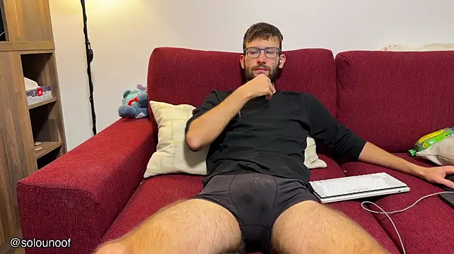 SoloUno0 live cam on StripChat