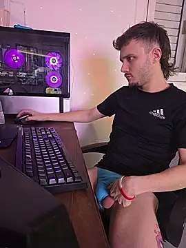 BoyWithToys1 live cam on StripChat