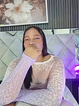 Sara_Chanel_