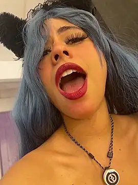 Eva_Feller69