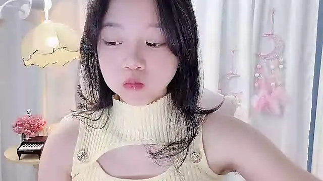 Yanys521 live cam on StripChat