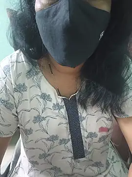 Zaara-Rose live cam on StripChat