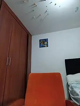 Van3orgasm4me live cam on StripChat