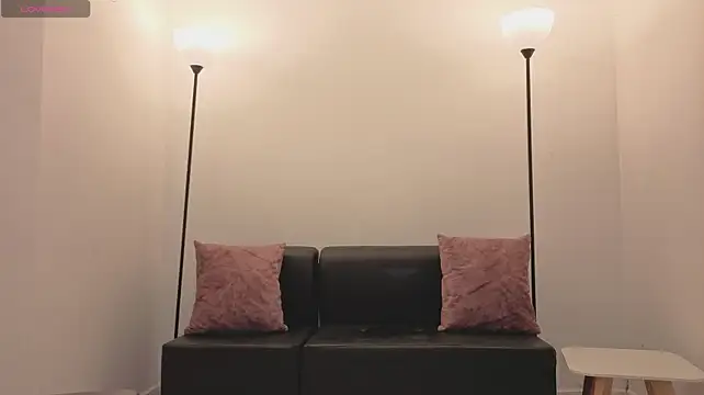 camiilaa1 live cam on StripChat
