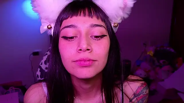 amber_yull live cam on StripChat