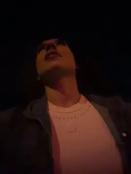 theetriniti live cam on StripChat