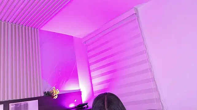 Violet_spencer live cam on StripChat