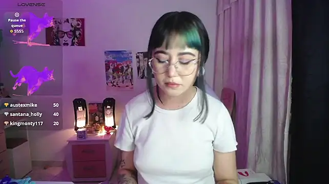 iris_sky live cam on StripChat