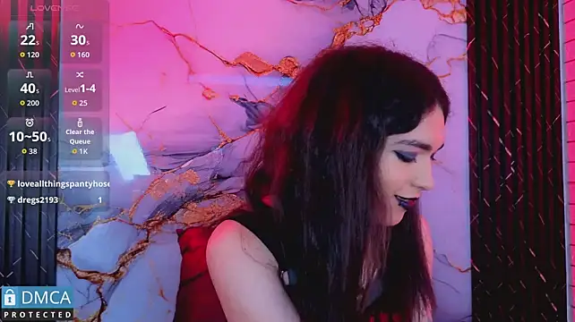 MaeveKuro live cam on StripChat
