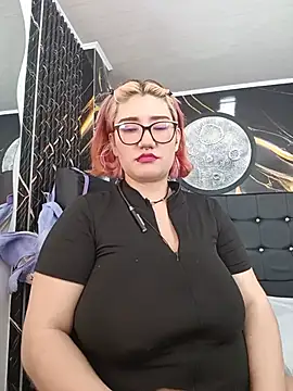 Cerecitaa02_ live cam on StripChat