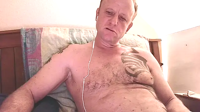 Yournaughty live cam on StripChat