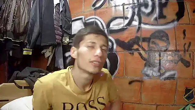 alexandercruz live cam on StripChat