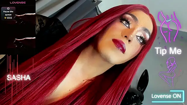 DominaAurumXXX live cam on StripChat