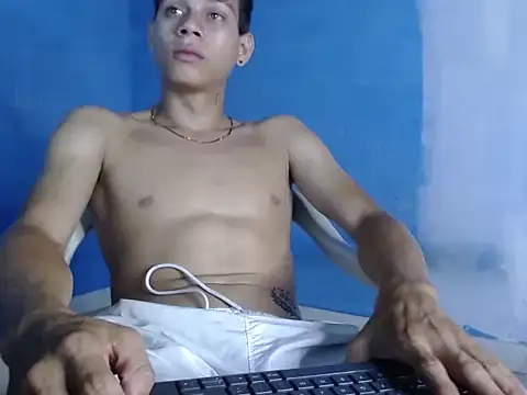 masterbrave420 live cam on StripChat