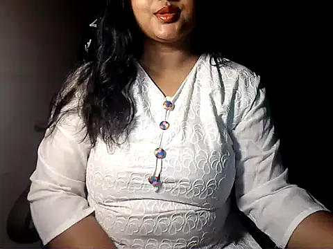 Rajakirani1 live cam on StripChat
