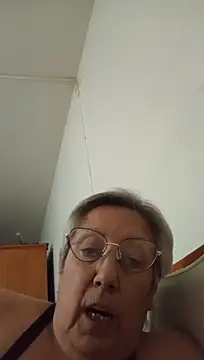 Marce1903 live cam on StripChat