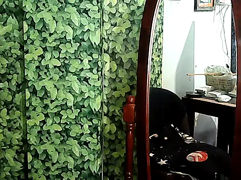 Simplewild21 live cam on StripChat