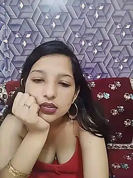 Queen_Rosyy live cam on StripChat