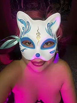 Midnightcats live cam on StripChat
